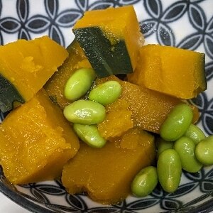 かぼちゃとグリーンピースの煮物